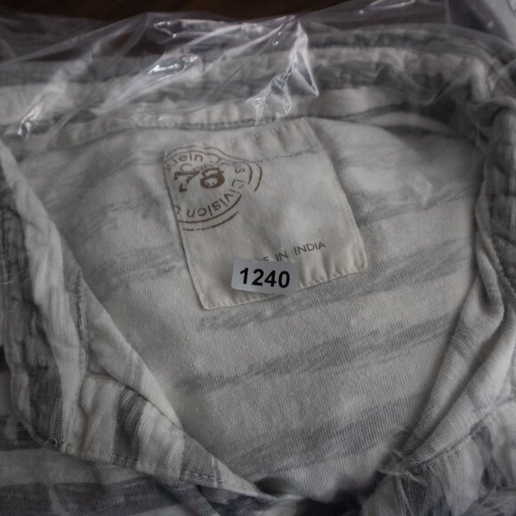 Calvin Klein Jeans Skull Rugged Button Up Shirt Mens L - Picture 8 of 8